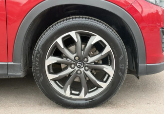 Подержанный автомобиль Mazda CX-5 2016 года (12 фото)