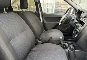 Подержанный автомобиль LADA (ВАЗ) Granta Sedan 2013 года (10 фото)
