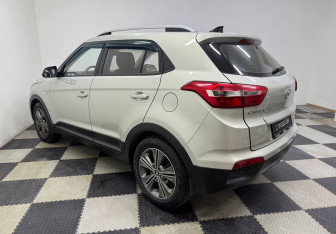 Подержанный автомобиль Hyundai Creta 2018 года (7 фото)