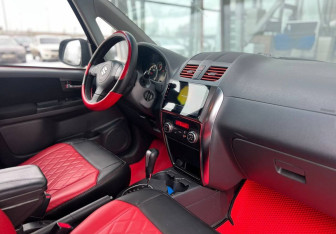 Подержанный автомобиль Suzuki SX4 Hatchback 2010 года (10 фото)