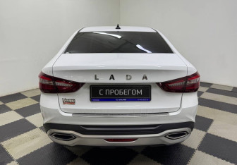 Подержанный автомобиль LADA (ВАЗ) Vesta Sedan 2023 года (6 фото)