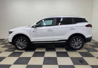 Подержанный автомобиль Geely Atlas Pro 2024 года (8 фото)