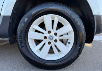 Подержанный автомобиль Renault Duster 2015 года (12 фото)