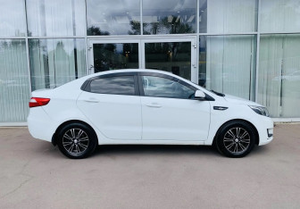 Подержанный автомобиль Kia Rio Sedan 2012 года (4 фото)