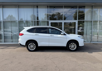 Подержанный автомобиль Haval M6 2023 года (4 фото)