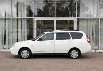 Подержанный автомобиль LADA (ВАЗ) Priora Wagon 2012 года (8 фото)