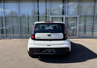 Подержанный автомобиль Kia Soul 2018 года (6 фото)