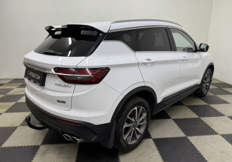 Подержанный автомобиль Geely Coolray 2020 года (5 фото)