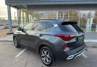 Подержанный автомобиль Kia Seltos 2020 года (7 фото)