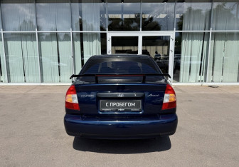 Подержанный автомобиль Hyundai Accent Sedan 2008 года (6 фото)