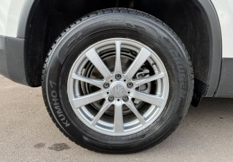 Подержанный автомобиль Volkswagen Tiguan 2013 года (12 фото)
