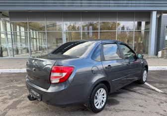 Подержанный автомобиль LADA (ВАЗ) Granta Sedan 2017 года (5 фото)