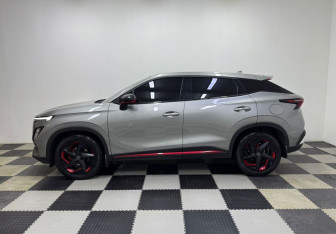 Подержанный автомобиль Omoda C5 2023 года (8 фото)