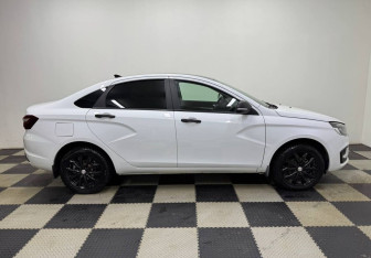 Подержанный автомобиль LADA (ВАЗ) Vesta Sedan 2023 года (4 фото)