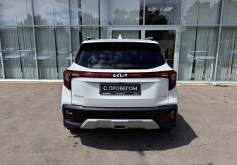 Подержанный автомобиль Kia Seltos 2024 года (6 фото)
