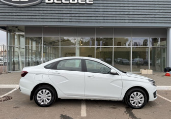 Подержанный автомобиль LADA (ВАЗ) Vesta Sedan 2024 года (8 фото)