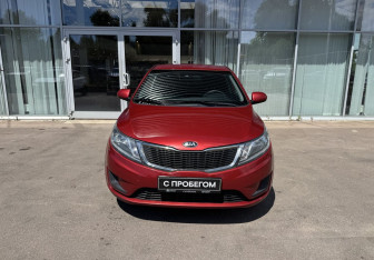 Подержанный автомобиль Kia Rio Hatchback 2014 года (2 фото)