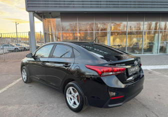 Подержанный автомобиль Hyundai Solaris Sedan 2018 года (7 фото)