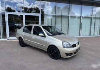 Подержанный автомобиль Renault Symbol 2007 года (3 фото)