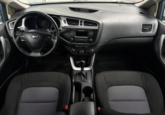 Подержанный автомобиль Kia Ceed Wagon 2012 года (9 фото)