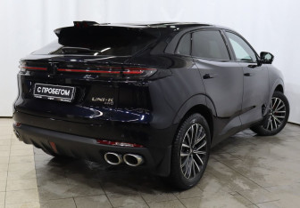 Подержанный автомобиль Changan UNI-K 2023 года (4 фото)