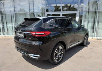 Подержанный автомобиль Haval F7 2021 года (5 фото)