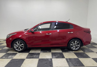Подержанный автомобиль Kia Rio Sedan 2018 года (8 фото)