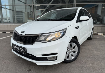 Подержанный автомобиль Kia Rio Hatchback 2016 года (1 фото)