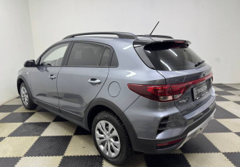Подержанный автомобиль Kia Rio Hatchback 2020 года (7 фото)