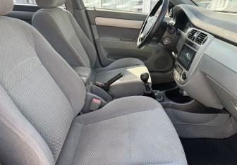 Подержанный автомобиль Chevrolet Lacetti Sedan 2008 года (10 фото)