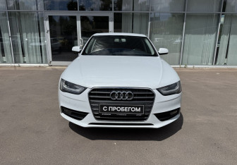 Подержанный автомобиль Audi A4 Sedan 2012 года (2 фото)