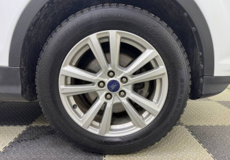 Подержанный автомобиль Ford Kuga 2018 года (12 фото)