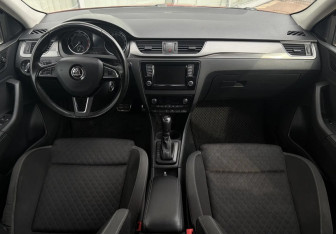 Подержанный автомобиль Skoda Rapid Liftback 2017 года (9 фото)
