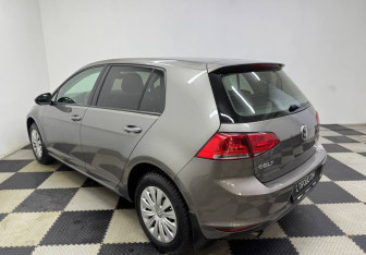 Подержанный автомобиль Volkswagen Golf Hatchback 2014 года (7 фото)