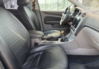 Подержанный автомобиль Ford Focus Hatchback 2011 года (10 фото)