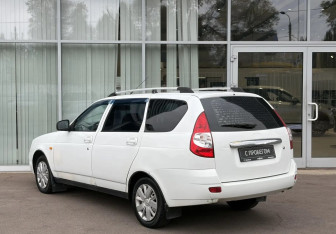 Подержанный автомобиль LADA (ВАЗ) Priora Wagon 2012 года (7 фото)