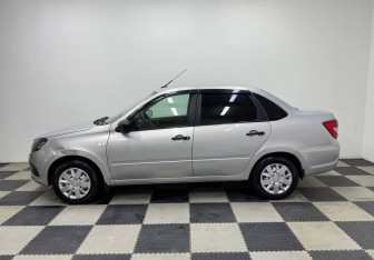 Подержанный автомобиль LADA (ВАЗ) Granta Sedan 2019 года (8 фото)