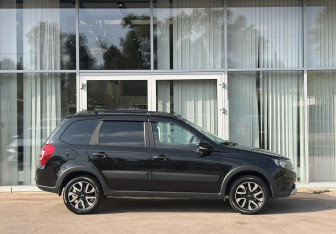 Подержанный автомобиль LADA (ВАЗ) Granta Wagon 2024 года (4 фото)