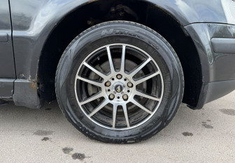 Подержанный автомобиль Volkswagen Passat Sedan 1996 года (12 фото)
