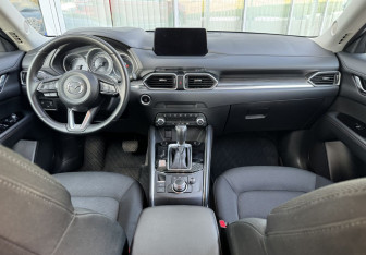Подержанный автомобиль Mazda CX-5 2020 года (9 фото)