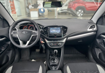 Подержанный автомобиль LADA (ВАЗ) Vesta Wagon 2019 года (9 фото)