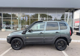 Подержанный автомобиль Chevrolet Niva 2016 года (8 фото)