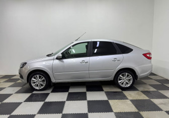 Подержанный автомобиль LADA (ВАЗ) Granta Liftback 2023 года (8 фото)