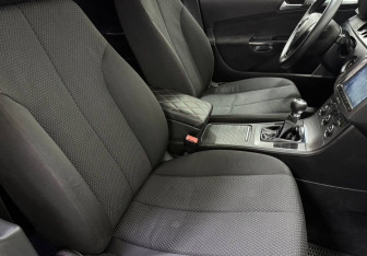 Подержанный автомобиль Volkswagen Passat Sedan 2008 года (9 фото)