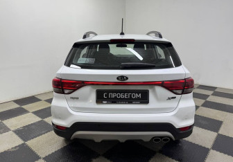 Подержанный автомобиль Kia Rio Hatchback 2019 года (6 фото)