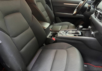 Подержанный автомобиль Mazda CX-5 2021 года (9 фото)