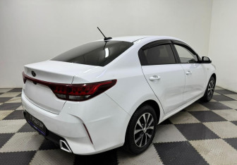 Подержанный автомобиль Kia Rio Sedan 2020 года (5 фото)