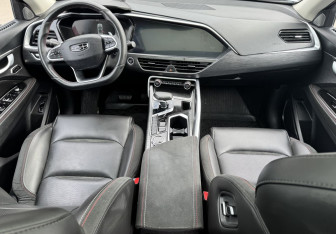 Подержанный автомобиль Geely Tugella 2022 года (9 фото)