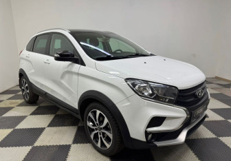 Подержанный автомобиль LADA (ВАЗ) XRAY 2020 года (3 фото)