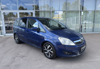 Подержанный автомобиль Opel Zafira Compactvan 2008 года (3 фото)